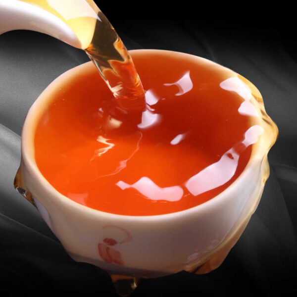 Zhengshan Xiaozhong Black Tea – Bold, Smoky, and Full-Bodied Flavor - Image 5